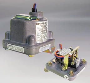 Barksdale 425X-25-P4-Z15-W40 Pressure Transducer